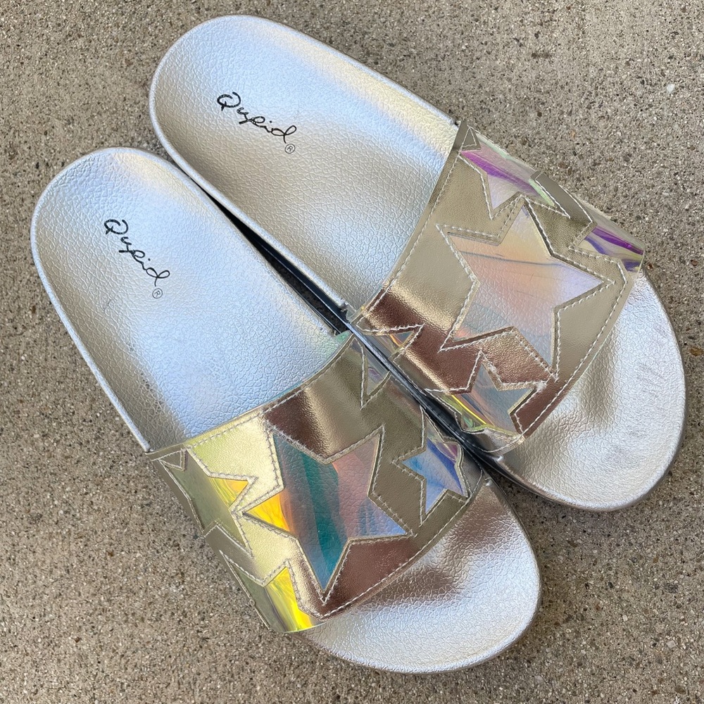 🎉HP🎉 Holographic/Clear Star Silver/Gray Slides Sandals - Picture 3 of 7